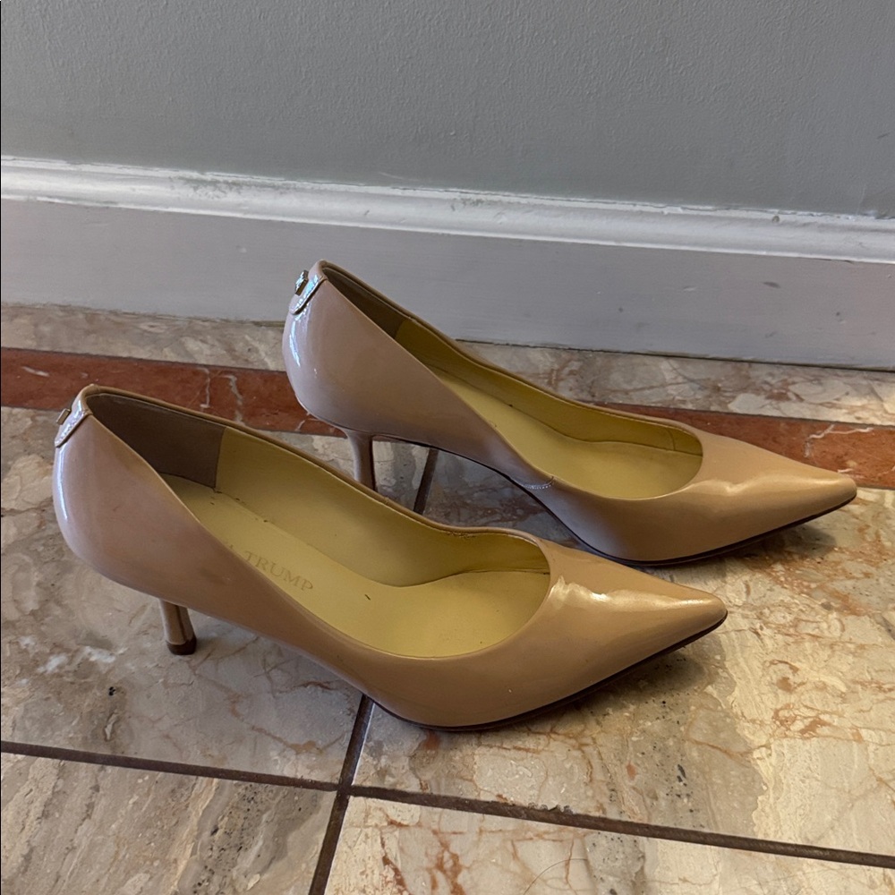 Patent Beige Heels (Size 7)